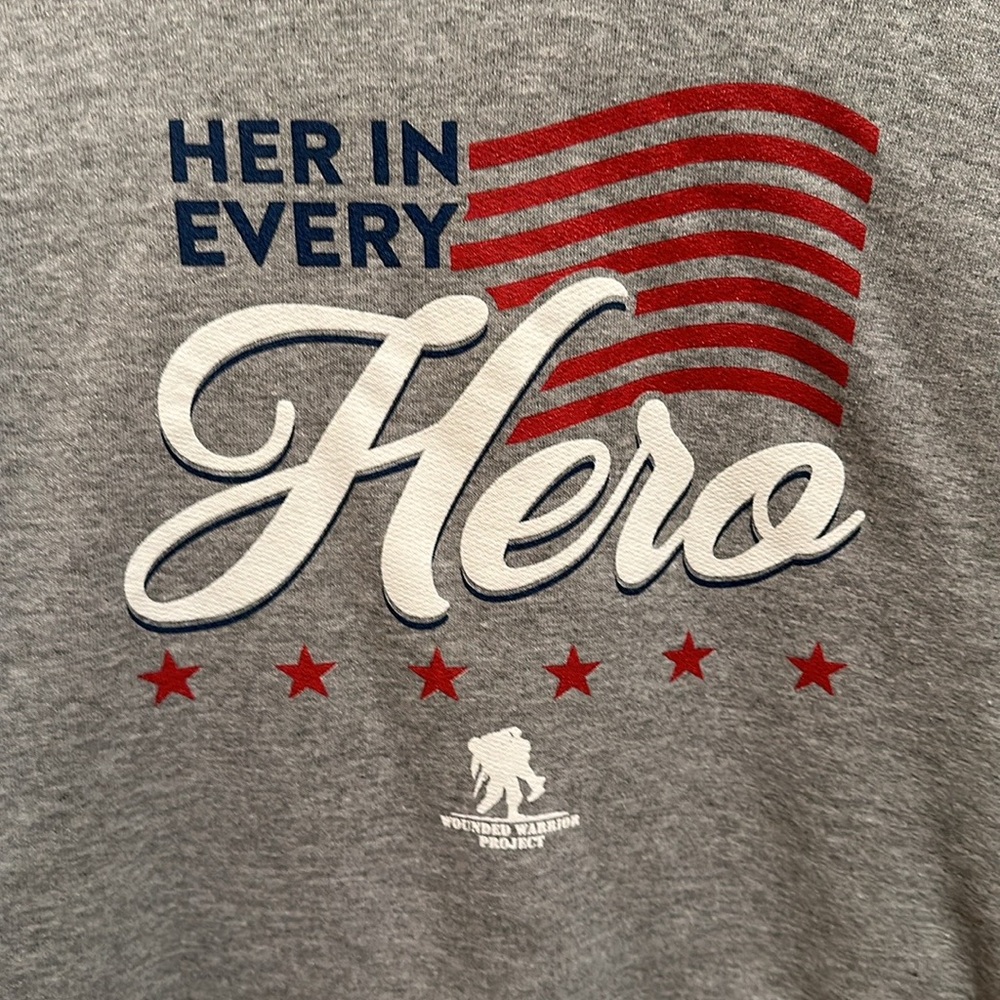 Wounded Warrior Project Her In Every Hero Hoodie Size Large